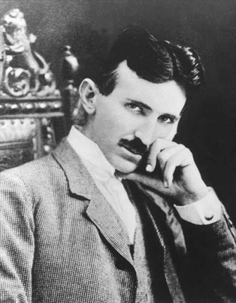 portrait de Nicolas Tesla