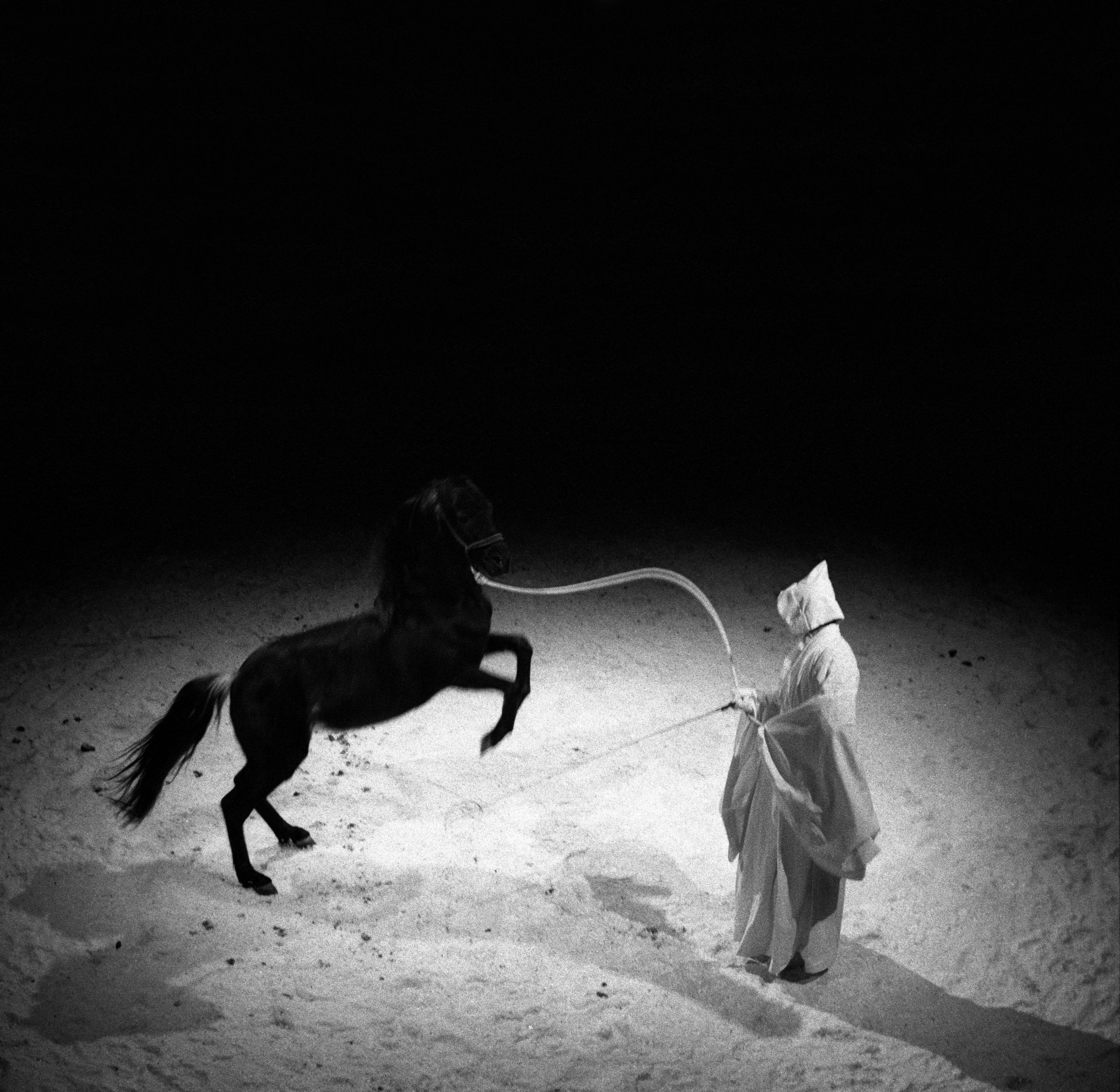 Felix dans le spectacle Eclipse (photo : Antoine Poupel)