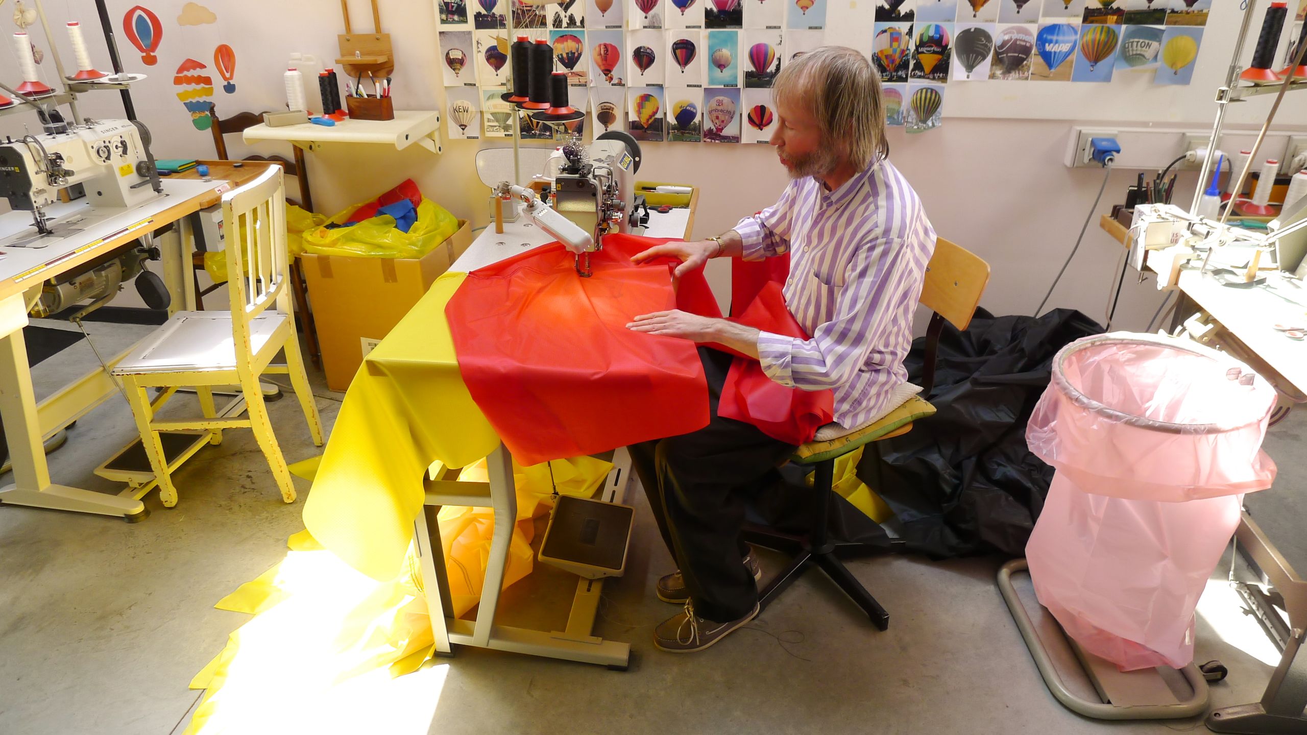 Patrick Libert, dans son atelier (Photo: Brussels Balloon Club)