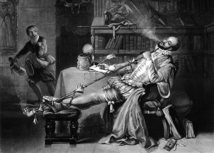 Raleigh's first pipe in England