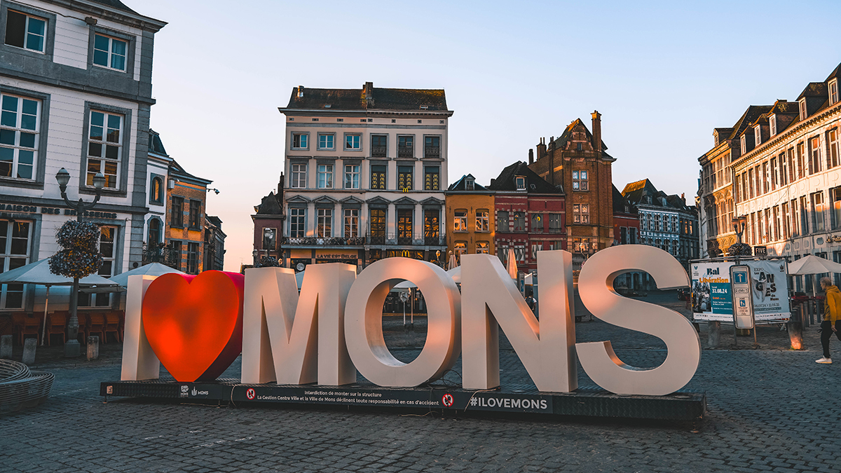 Mons
